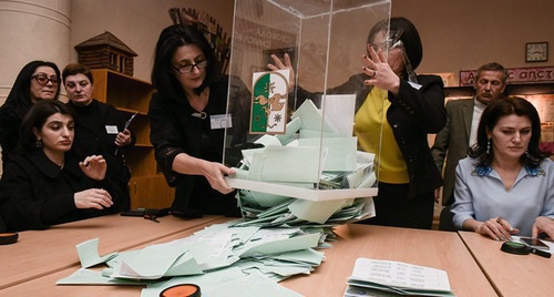 Counting of the ballots at the elections in Abkhazia. Photo: Sputnik, Tomas Tkhaytsuk