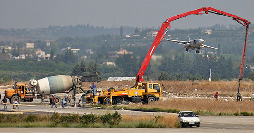 Su-24 landing at the Khmeimim Air Base. ‎Latakia. Photo https://ru.wikipedia.org