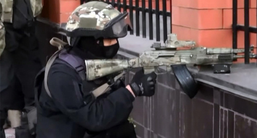 Special forces agents. Photo: http://nac.gov.ru/kontrterroristicheskie-operacii/v-nazrani-v-hode-kto-neytralizovany-dvoe.html