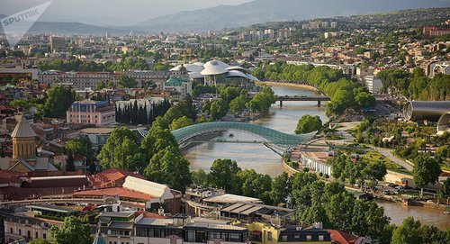 A view of the center of Tbilisi. Photo © Sputnik / Alexander Imedashvili https://sputnik-georgia.ru/economy/20170615/236319570/Gruzija-uluchshila-svoi-pozicii-v-rejtinge-vedeniya-biznesa-2017.html