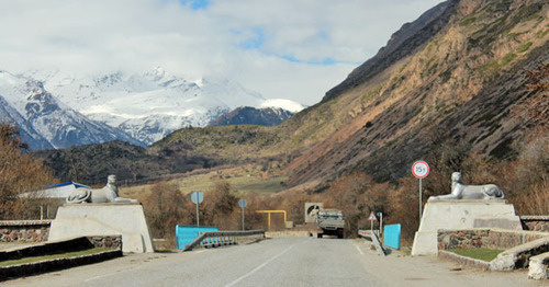 Entrance to the National Park in the Mount Elbrus area. Photo by Anna Chernysh for the Caucasian Knot. 