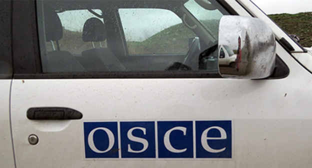 OSCE vehicle in conflict zone. Photo by Alvard Grigoryan for the Caucasian Knot. 