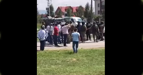 Dispersal of an anti-migration rally. Nazran, July 26, 2017. Screenshot of the video by the user KAVKAZ LIFE https://www.youtube.com/watch?v=cbcmReibDwg