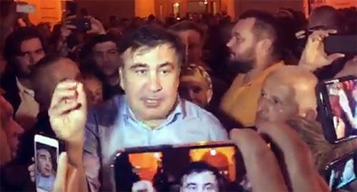 Mikhail Saakashvili and his supporters on the territory of Ukraine, September 10, 2017. Screenshot of video posted at Mikhail Saakashvili’s FB page, https://www.facebook.com/SaakashviliMikheil/?hc_ref=ARTEYltpx6XjcgBUmZpooptydatedIA7f0PWs2RgJgVr1OOjG01m4ORICiHSdO5W0sk