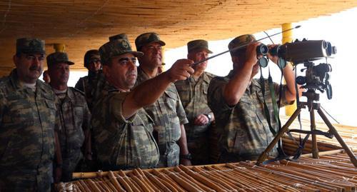 Azerbaijani soldiers. Photo http://mod.gov.az/ru/foto-arhiv-045/?gid=19981