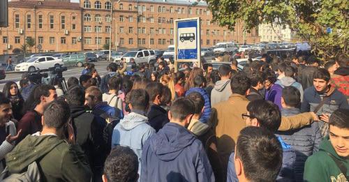 Protest action by students of the Yerevan State University (YSU), November 7, 2017. Photo: http://www.tert.am/ru/news/2017/11/07/ysu/2532716