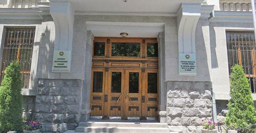 The General Prosecutor's Office of Armenia. Photo: © Iravaban/Sputnik https://ru.armeniasputnik.am/incidents/20160907/4830426/Mironov-prokyratyra-objalovanie.html