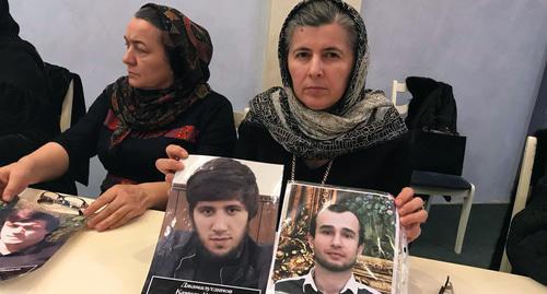 Mothers, whose sons had disappeared in Dagestan, have appealed to the acting head of the republic Vladimir Vasiliev and Russian President Vladimir Putin with a demand to investigate the disappearance of their sons. Photo by Patimat Makhmudova for the "Caucasian Knot"