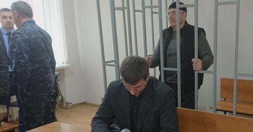 Oyub Titiev in the court room. Photo by the press service of the Human Rights Centre "Memorial"