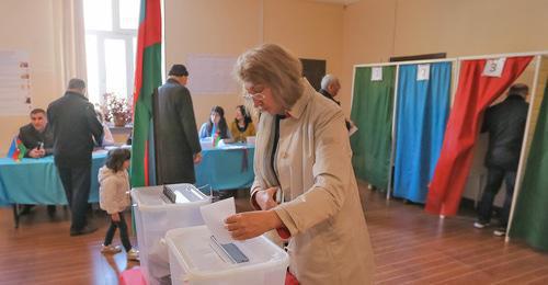 At a polling station on election day, Baku, April 11, 2018. Photo by Aziz Karimov for the Caucasian Knot