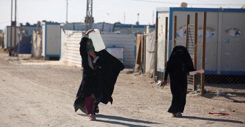 Women in a refugee camp in Iraq. Photo: REUTERS/Khalid al-Mousily