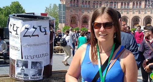 Lene Vetteland in Republic Square in Yerevan during rally on April 25, 2018. Photo by Grigory Shvedov for the Caucasian Knot.