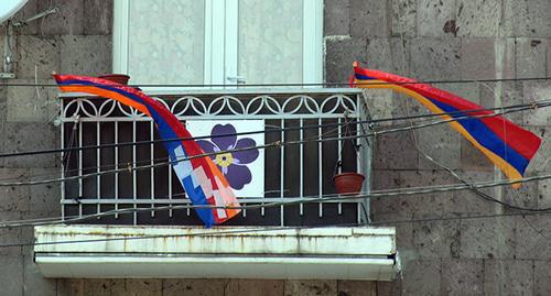 Symbol of Armenia Genocide, flags of Armenia and Nagorno-Karabakh. Photo by Alvard Grigoryan for the Caucasian Knot. 