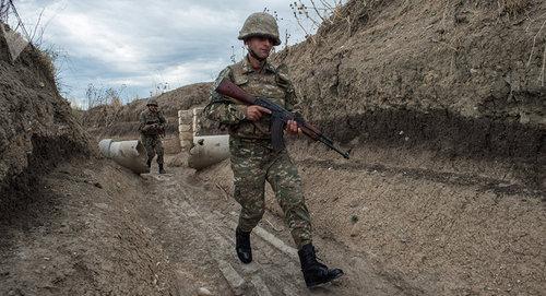 At the frontline of the Karabakh army. Photo © Sputnik / Ilya Pitalev
https://ru.armeniasputnik.am/karabah/20180514/12018071/tyazhelo-ranen-no-zhiv-v-karabahe-soldata-obstrelyali-so-storony-azerbajdzhana.html