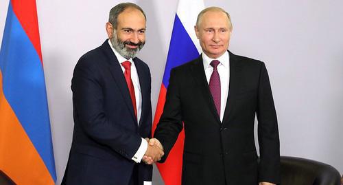 Russian President Vladimir Putin (on the right) with Nikol Pashinyan, the Prime Minister of Armenia. Photo http://kremlin.ru/