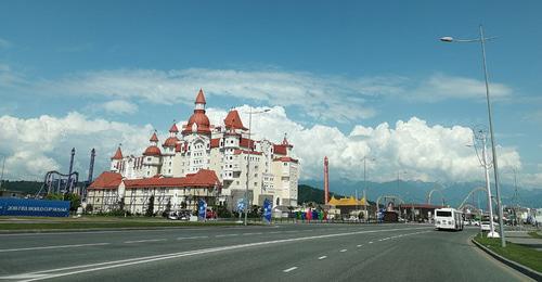 Hotel in Sochi. Photo by Svetlana Kravchenko for the Caucasian Knot