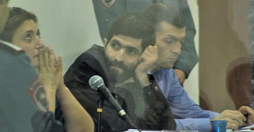 Nerses Pogosyan (centre) in the courtroom, 2017. Photo by Tigran Petrosyan for the Caucasian Knot
