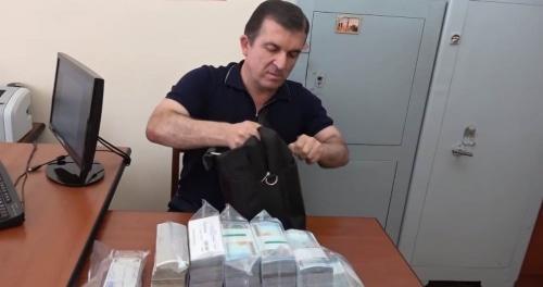 Vachagan Kazaryan after detention. Photo: screenshot of the video on YouTube NewsamChannel