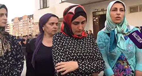 Mother of the disappeared girl. Screenshot from video 'Youth of Dagestan', https://www.youtube.com/watch?v=ol7cZN5D8hw