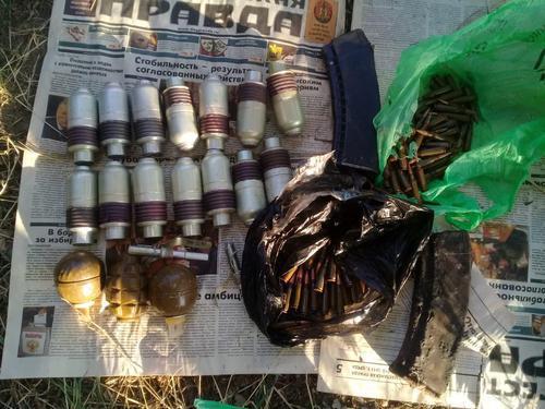 Ammunition found by law enforcers in Dagestan. Photo http://www.rosgvard.ru/ru/news/article/v-dagestane-vzryvotexniki-omon-unichtozhili-vzryvoopasnye-boepripasy