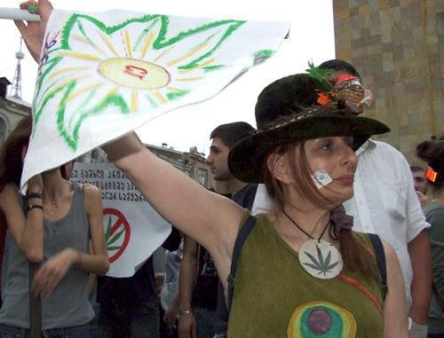 Rally demanding legalization of marijuana and light drugs, Tbilisi, June 2, 2014. Photo by Edita Badasyan for the Caucasian Knot 
