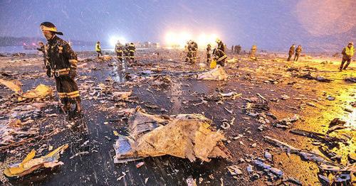 At the site of the crash of Boeing 737-800 aircraft, Rostov-on-Don, March 19, 2018. Photo: Press Service of the Governor of Rostov Oblast https://ru.wikipedia.org