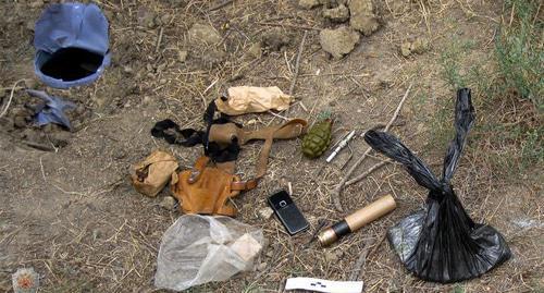 Hideout with ammunition. Photo: http://nac.gov.ru/kontrterroristicheskie-operacii/v-dagestane-obnaruzhen-banditskiy-taynik.html