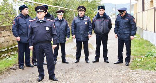 Police officers in the Islamey village of the Baksan District of Kabardino-Balkaria. Photo https://07.мвд.рф/news/item/8851462