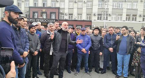 Spontaneous action against "Electrozinc" plant, Vladikavkaz, October 22, 2018. Photo by Emma Marzoeva for the Caucasian Knot