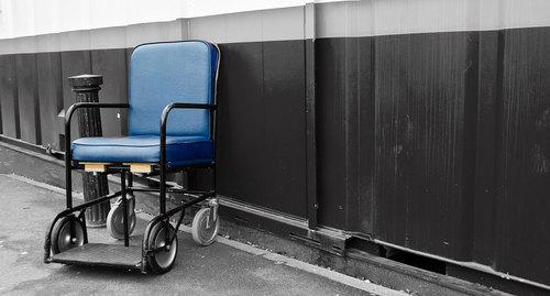 Wheel-chair. Photo: http://pixabay.com/ru/для-инвалидного-кресла-798420