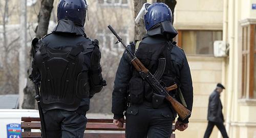 Policemen, Baku. Photo: REUTERS/David Mdzinarishvili