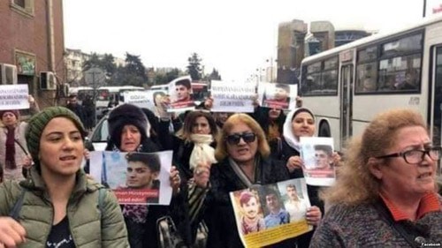 Rally in support of Mekhman Guseinov, Baku, January 3, 2019. Screenshot from MeydanTV video: https://www.youtube.com/watch?v=MkvK-QmgNZo&t=843s
