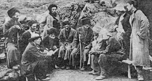 Ossetian elders. Photo: pub/wikimedia/images/wikipedia/os/2/26/Edis.jpg