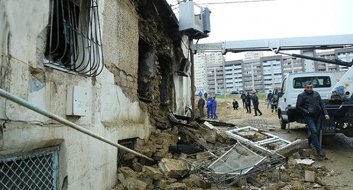 At the site of the explosion in a house in Baku. January 9, 2018. Photo: the Azerbaijani Ministry for Emergencies https://haqqin.az/news/142905