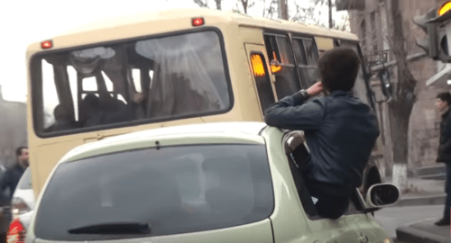 Screenshot of the video of the bus incident in Yerevan on January 8, 2018, https://www.youtube.com/watch?v=mo_wISouN1k