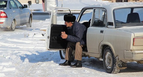 A man in Grozny (Chechnya). Photo by Magomed Magomedov for the Caucasian Knot