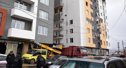 Residential building in Tbilisi partly destroyed by gas explosion, January 17, 2019. Photo: © Sputnik / Vladimir Umikashvili https://sputnik-georgia.ru/reviews/20190117/243944486/Nochnaya-tragediya-kto-postroil-dom-v-Tbilisi-i-pochemu-progremel-vzryv.html