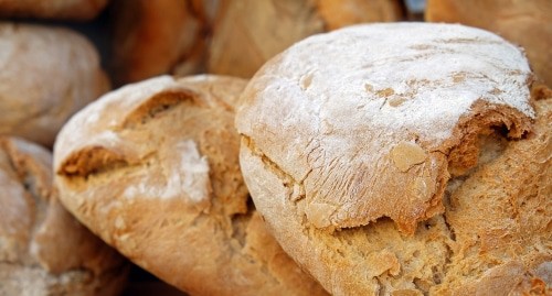 Bread. Photo: Couleur, https://pixabay.com