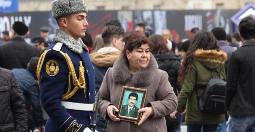 Participants of mourning events in memory of the victims of the Khojaly tragedy, Baku, February 26, 2018. Photo by Aziz Karimov for the Caucasian Knot