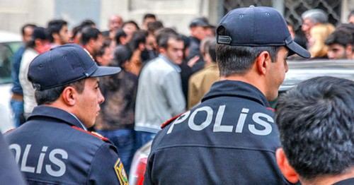 Policemen at the building of the Court on grievous crimes. Photo by Aziz Karimov for the Caucasian Knot