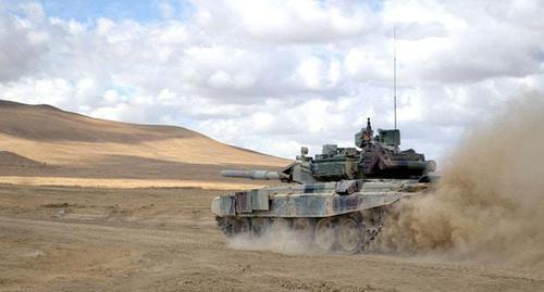 Tanks of the Azerbaijani Army. Photo: https://mod.gov.az/ru/foto-arhiv-045/?gid=24276