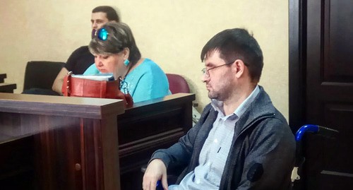 Vladislav Khokhlachev and his advocate at the court session. Photo by Konstantin Volgin for the "Caucasian Knot"