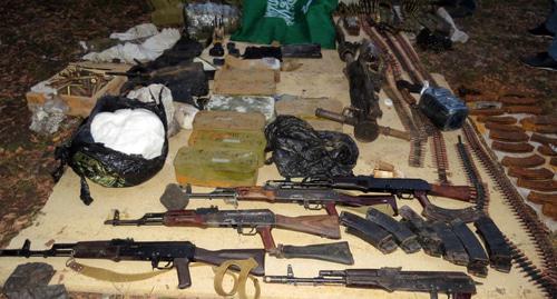 A hideout with ammunition. Photo by the press service of the Russian National Antiterrorist Committee http://nac.gov.ru/kontrterroristicheskie-operacii/v-ingushetii-obnaruzhen-banditskiy-shron-s.html