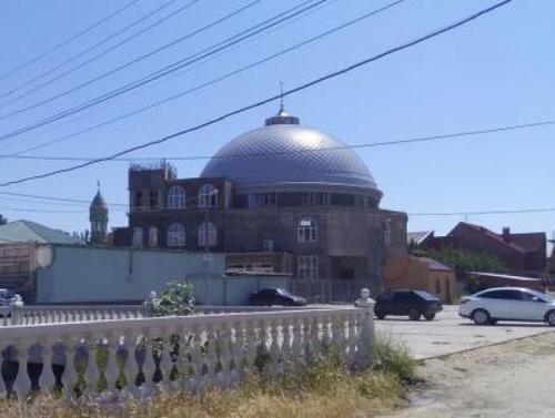 The mosque in Hungarian Soldiers Street in Makhachkala. Photo by Patimat Makhmudova for the "Caucasian Knot"