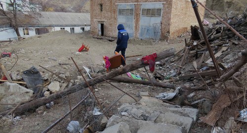 Vremenny village after special operation, December 2014. Photo: press service of HRC ‘Memorial’, http://memohrc.org