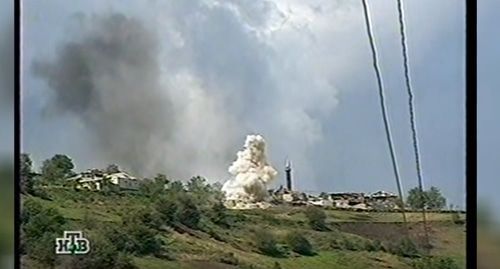 Warfare in Dagestan, 1999. Screenshot from video posted by Sergei Stoyanov  at https://www.youtube.com/watch?time_continue=1640&v=ueZoDfSdvpM