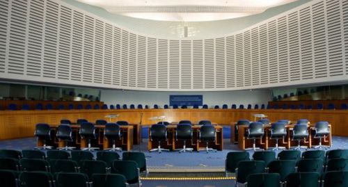 ECtHR convention hall. Photo: CherryX, https://commons.wikimedia.org/w/index.php?curid=21931152