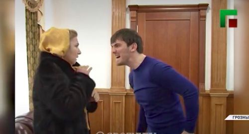 Islam Kadyrov voicing out threats to a woman. Screenshot from video posted by the "Grozny" ChGTRK, https://www.youtube.com/watch?time_continue=1&v=BpjWCGHbJ6E