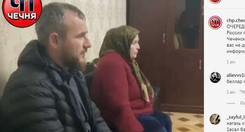 Law enforcers reproach the resident of Chechnya for disseminating fake news. Screenshot of the video posted on Instagram https://www.instagram.com/p/B-AWEPtigEH/