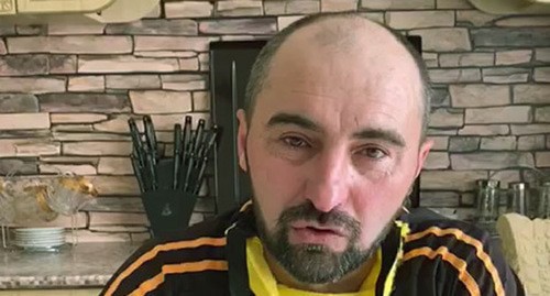 A resident of the Achkhoi-Martan District of Chechnya posted a video with his apologizes. Screenshot of the video sent via WhatsApp